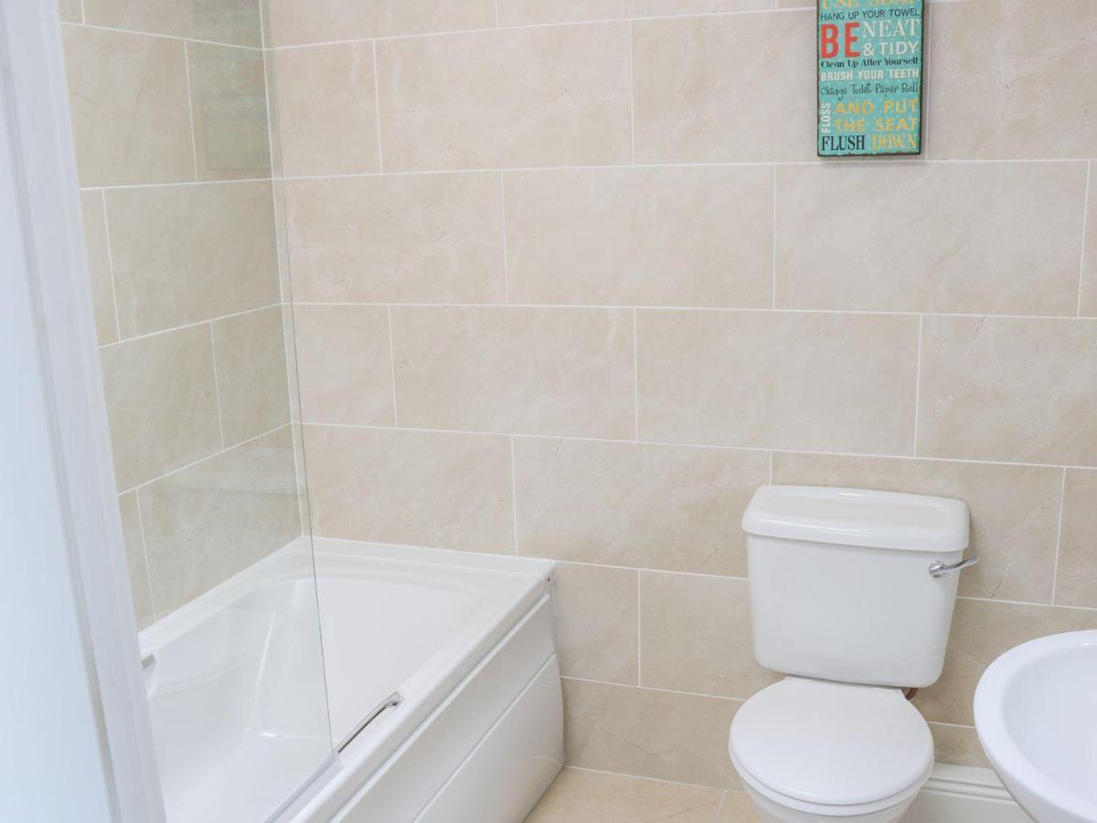 C64 Cahermore Holiday Village Инишкрон Экстерьер фото