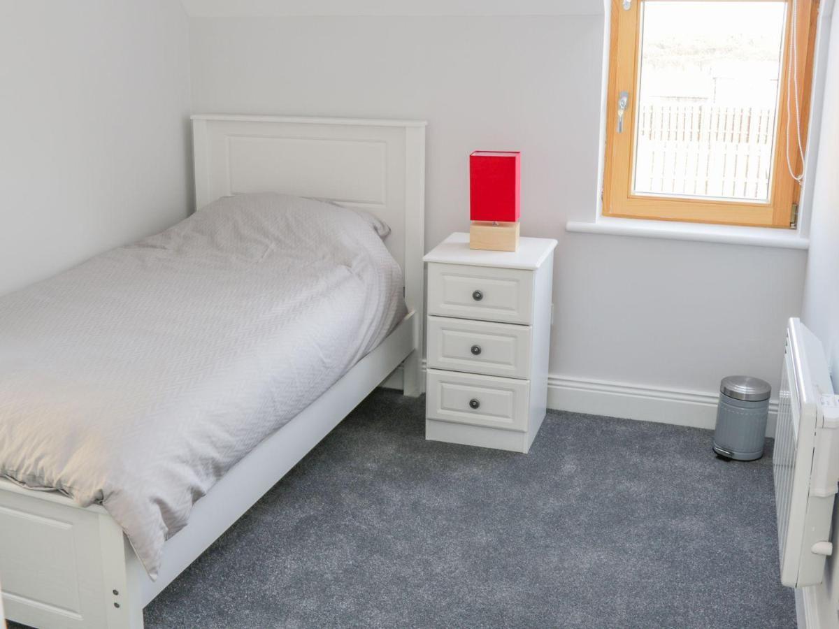 C64 Cahermore Holiday Village Инишкрон Экстерьер фото